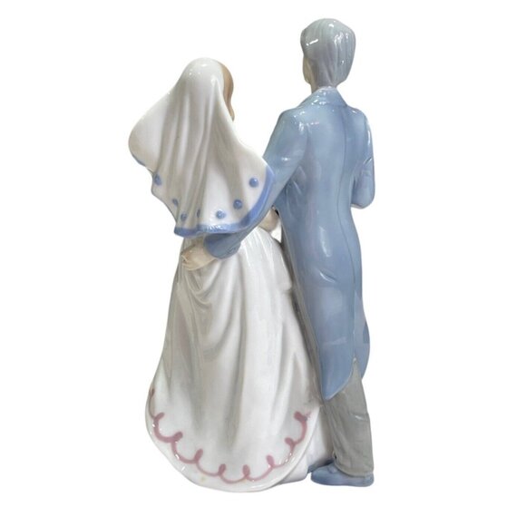 Vintage MALLORCA "I Do I Do" Wedding Couple. Bride Groom Ceramic Figurine 9 in H - Picture 7 of 13